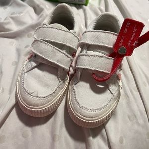 Toddler Off White Canvas Shoes
